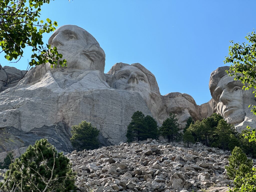 Why visit South Dakota
What to do South Dakota
Mount Rushmore